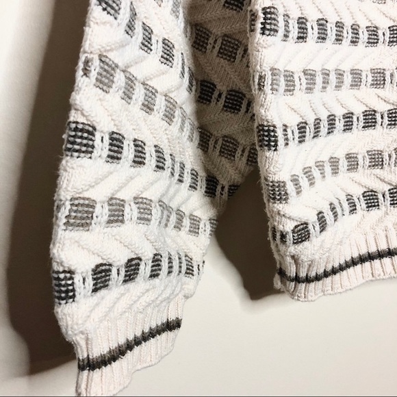 Vintage Made in USA Bill Bass Gray Texture Sweater - Picture 3 of 4